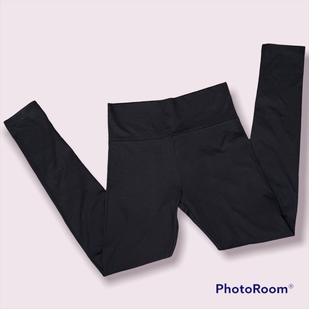 Black Leggins Size Med FOREVER 21